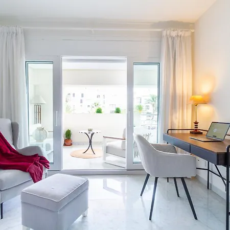 Banus - Playas Del Duque Luxury 아파트 마르베야